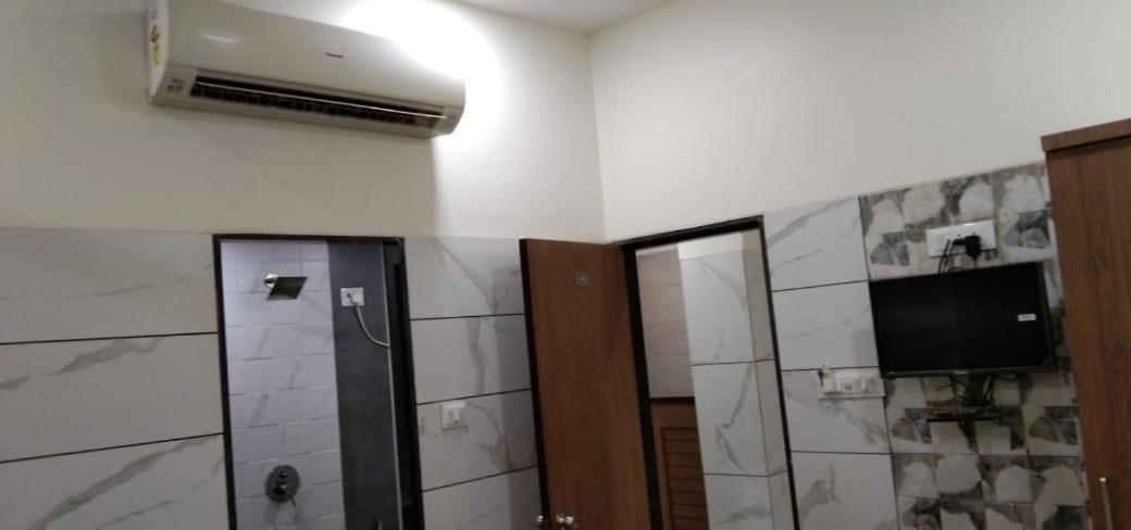 Hotel Royal Residency มุมไบ ภายนอก รูปภาพ